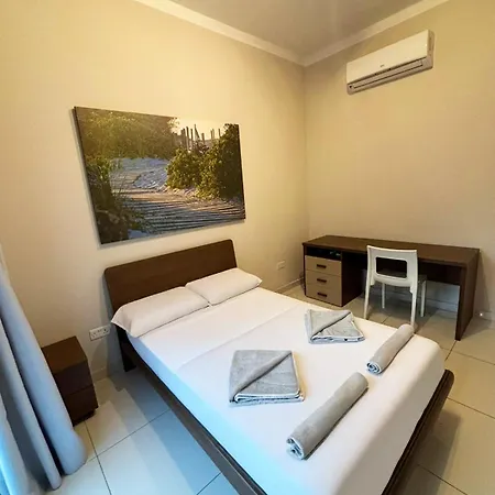 Sea View House, Walk To Balluta Bay, Center 아파트