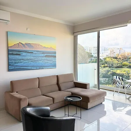 Sea View House, Walk To Balluta Bay, Center 아파트 *