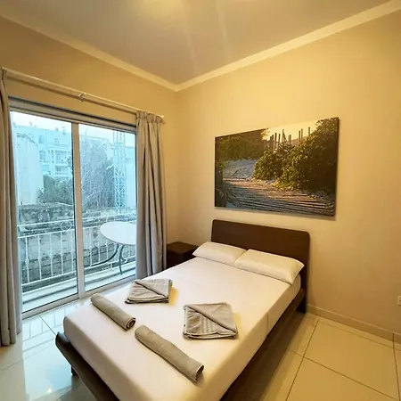 Sea View House, Walk To Balluta Bay, Center * Saint Julian's